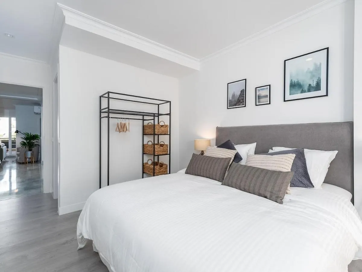Senorio De Aloha 2 Bedroom Within Walking Distance To Puerto Banus Marbella