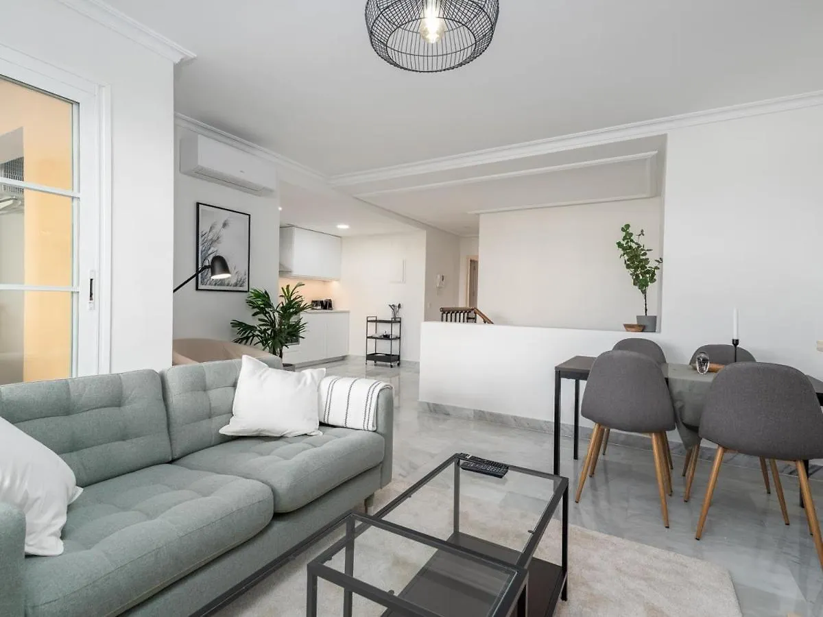 Senorio De Aloha 2 Bedroom Within Walking Distance To Puerto Banus Marbella Spanje