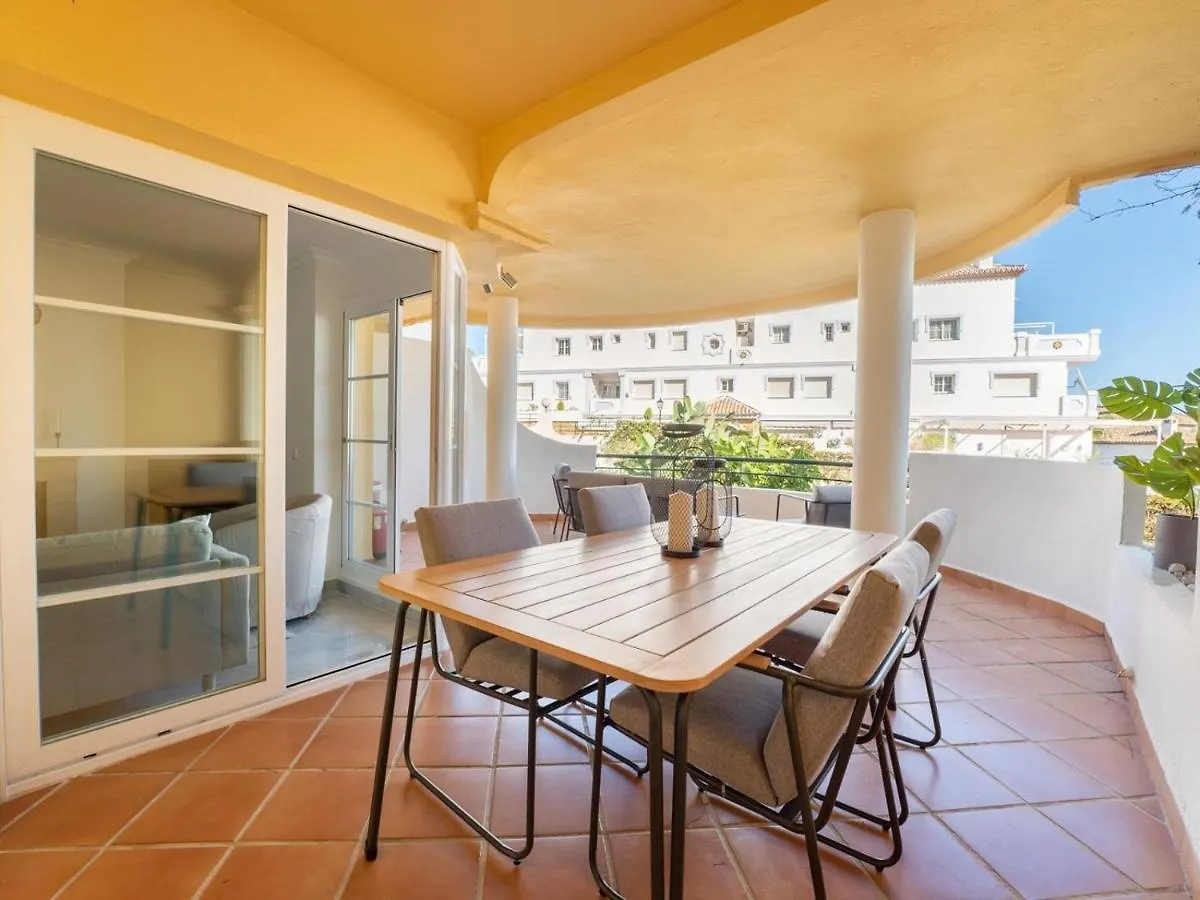 Appartement Senorio De Aloha 2 Bedroom Within Walking Distance To Puerto Banus Marbella